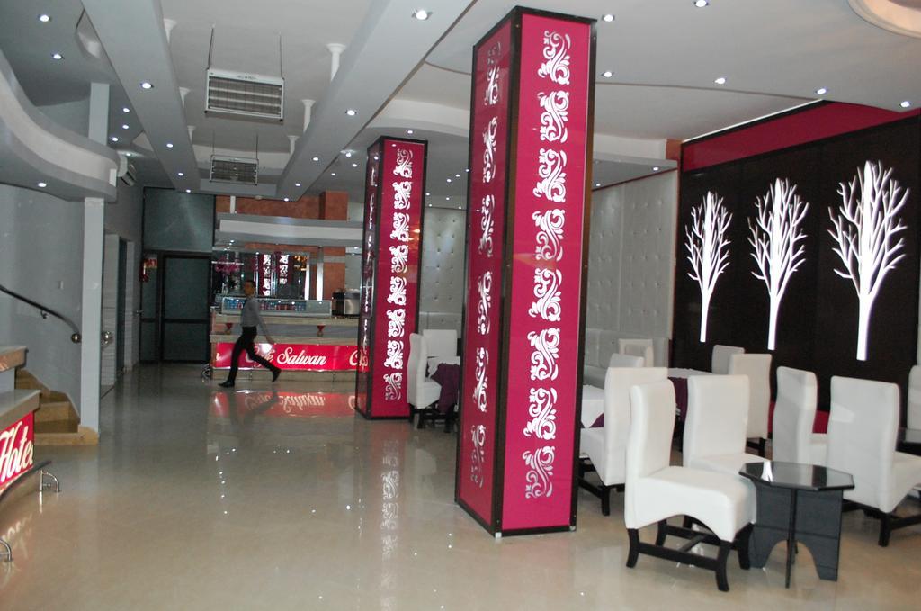 Hotel Salwan Al-Ajoen Buitenkant foto
