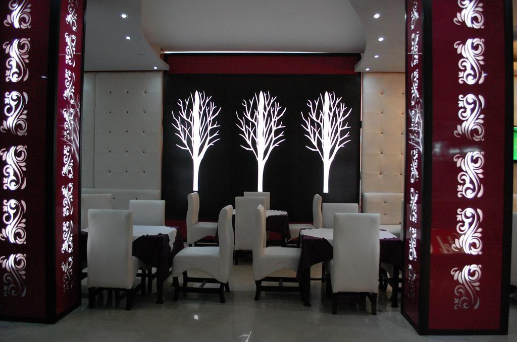 Hotel Salwan Al-Ajoen Buitenkant foto