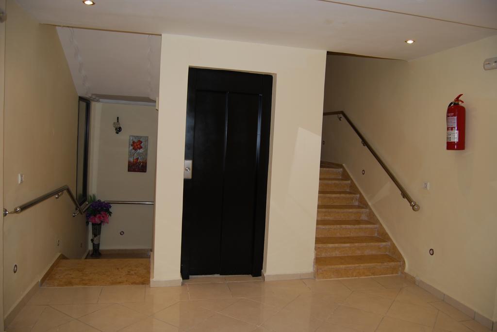 Hotel Salwan Al-Ajoen Buitenkant foto