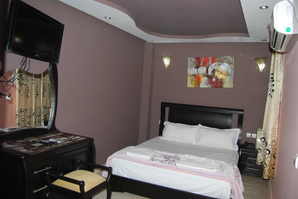 Hotel Salwan Al-Ajoen Kamer foto